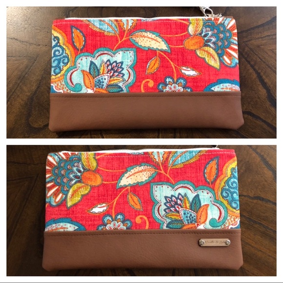 NEW! ❤️ Beautiful Vegan 10.5” Clutch & Matching Zippered Pouch NWOT - Picture 4 of 8